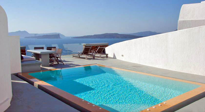 Hotel with private pool - Ambassador Santorini Luxury Villas & Suites