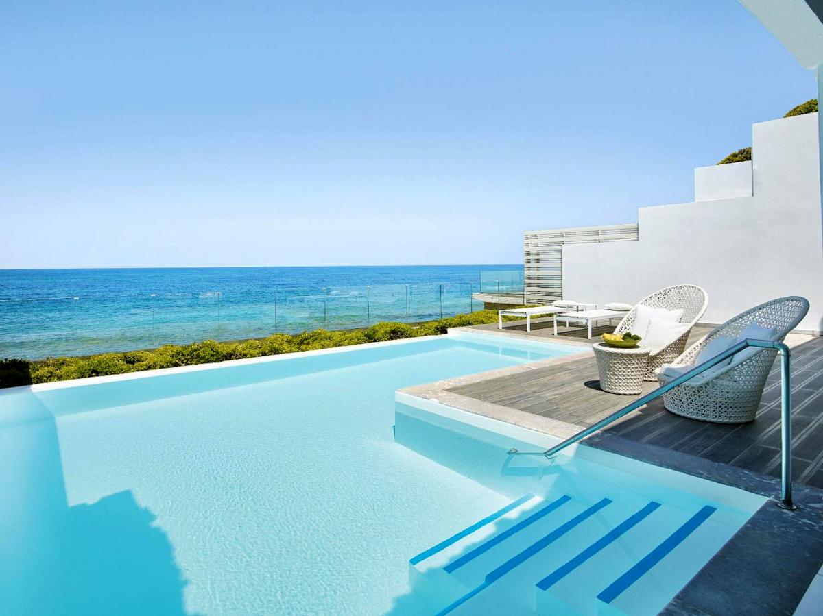 Hotel with private pool - Grecotel LUX.ME White Palace