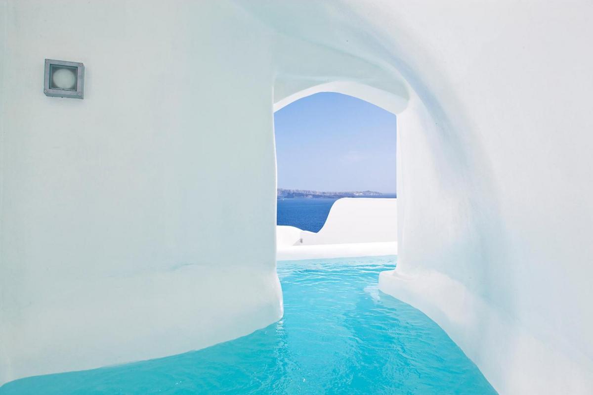 Hotel with private pool - Canaves Oia Boutique Hotel
