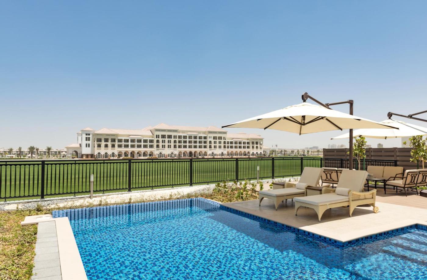 Hotel with private pool - Al Habtoor Polo Resort